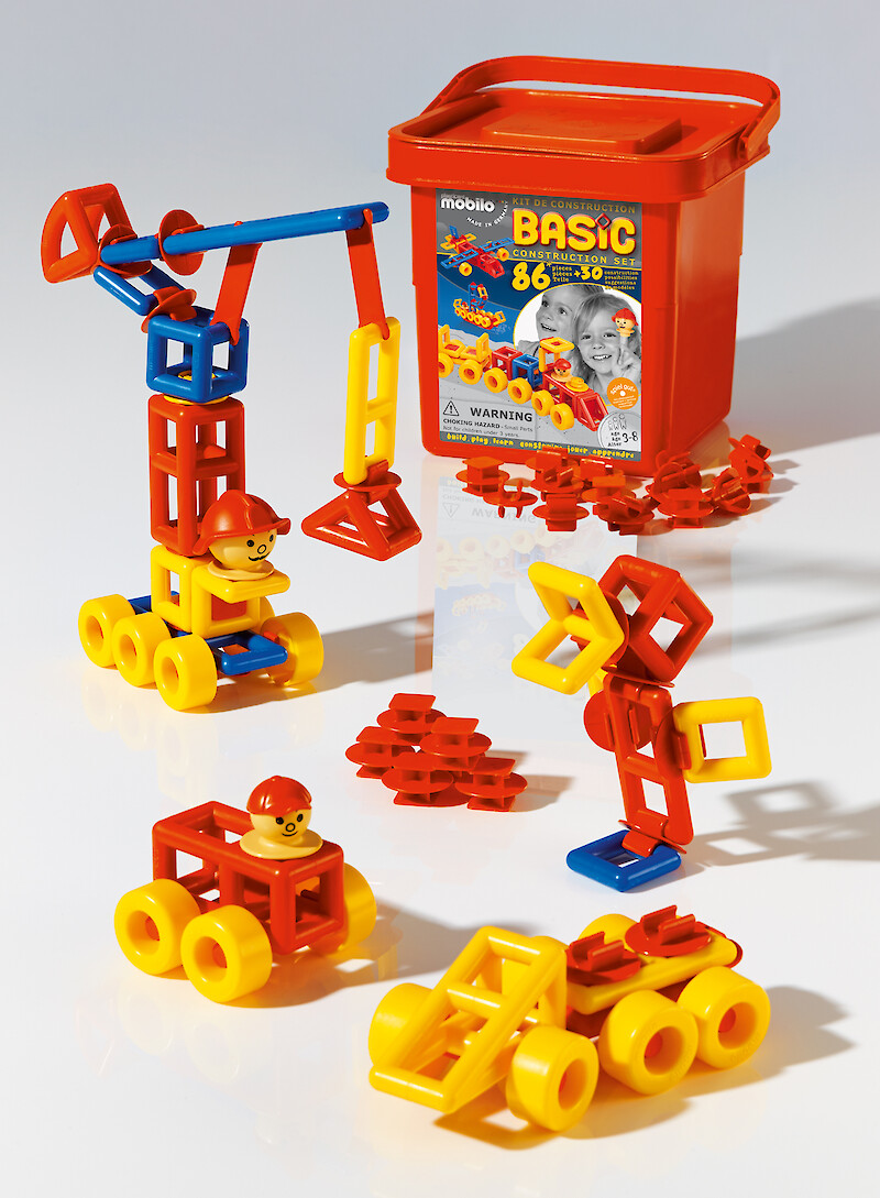 plasticant mobilo basic set: for 1 to 2 children, 86 parts in a practical bucket, 30 suggested models