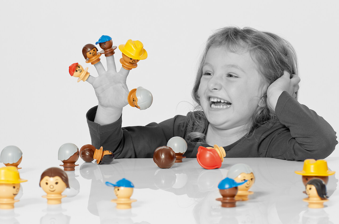plasticant mobilo 18 figurines DIVERSITY | jeu de rôle | marionnettes à doigts | différents teints